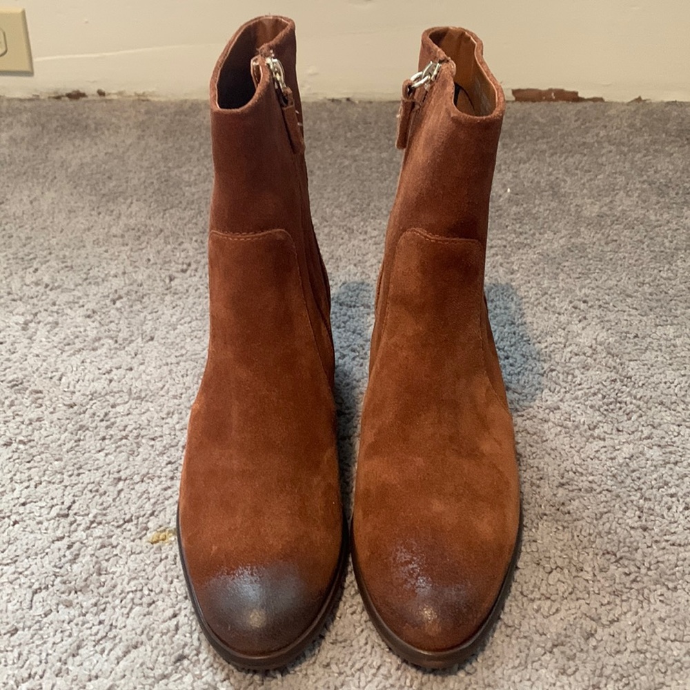 Steve Madden Viperr Bootie Size 9 - image 1